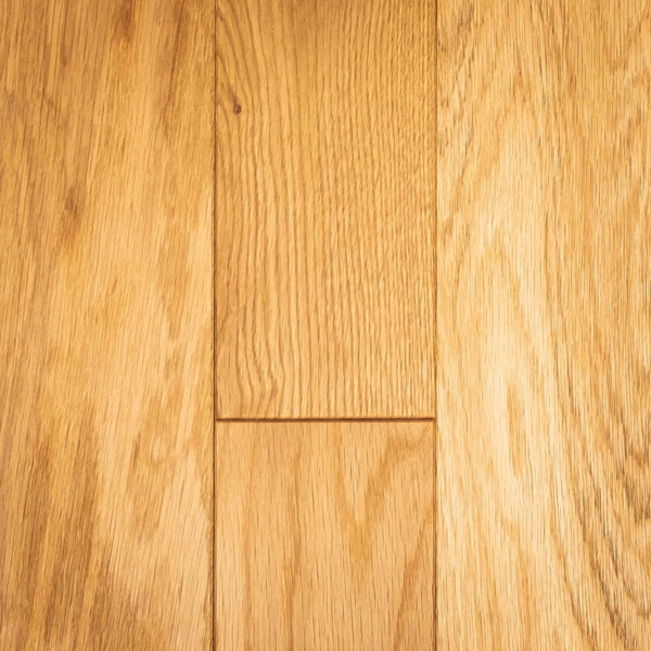 Floor in white oak, oiled Natural.