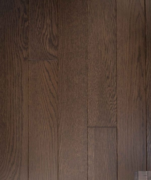 Natural select grade white oak floor, varnished Cairo color